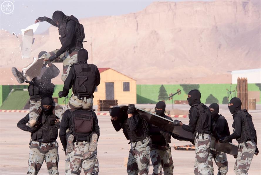 ولي العهد يرعى فعاليات التمرين التعبوي لقوات الطوارئ الخاصة صولة الحق 8