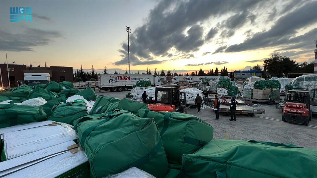 وصول طائرة الإغاثة السعودية السادسة إلى غازي عنتاب بتركيا