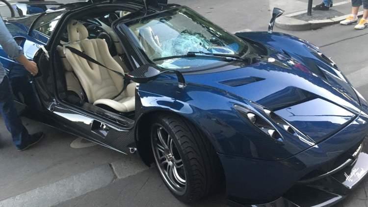 سعودي يحطم سيارته الإيطالية الفريدة من نوعها سعودي يحطم سيارته الإيطالية الفريدة من نوعها