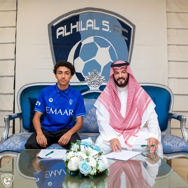 الهلال يتعاقد مع التوأم عبدالله ومحمد الزيد