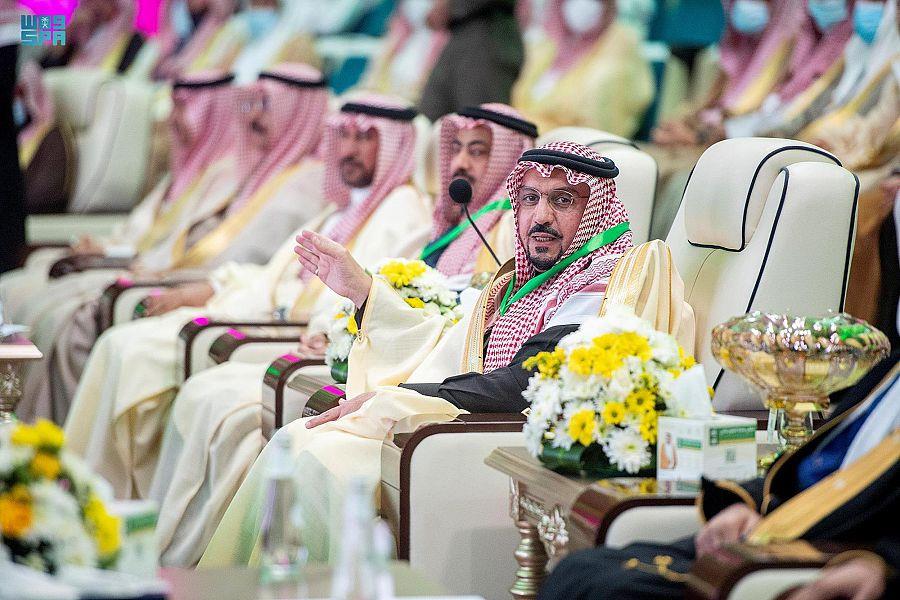 أمير القصيم يدعو مؤسسات القطاع الخاص لتقديم عروض وخصومات للمتطوعين والمتطوعات  