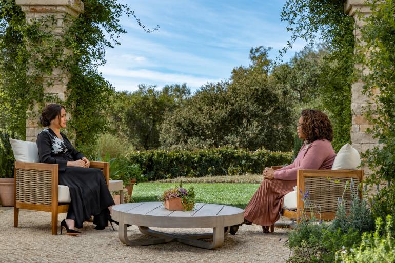 في مقابلة تليفزيونية.. هاري وميجان: العائلة المالكة البريطانية عنصرية ولم تحمنا وحرمتنا ماليًا في مقابلة تليفزيونية.. هاري وميجان: العائلة المالكة البريطانية عنصرية ولم تحمنا وحرمتنا ماليًا