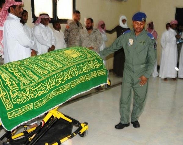 بالصور.. جموع غفيرة تشيع جثمان مساعد قائد اللواء الثامن بجازان