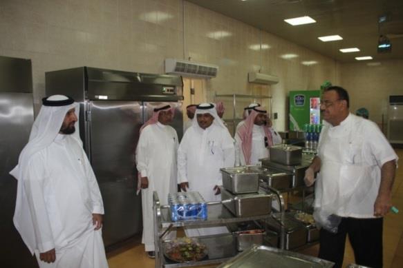 المقرن يقوم بزيارة مفاجئة لمركز التأهيل الشامل بجازان المقرن يقوم بزيارة مفاجئة لمركز التأهيل الشامل بجازان