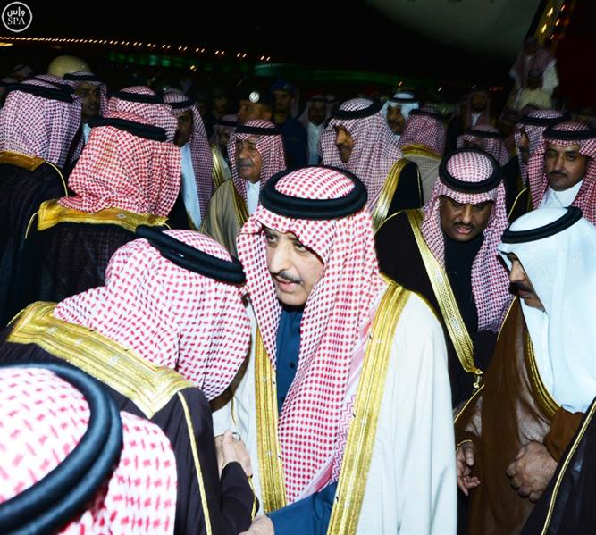 سمو الأمير أحمد بن عبدالعزيز يصل إلى الرياض