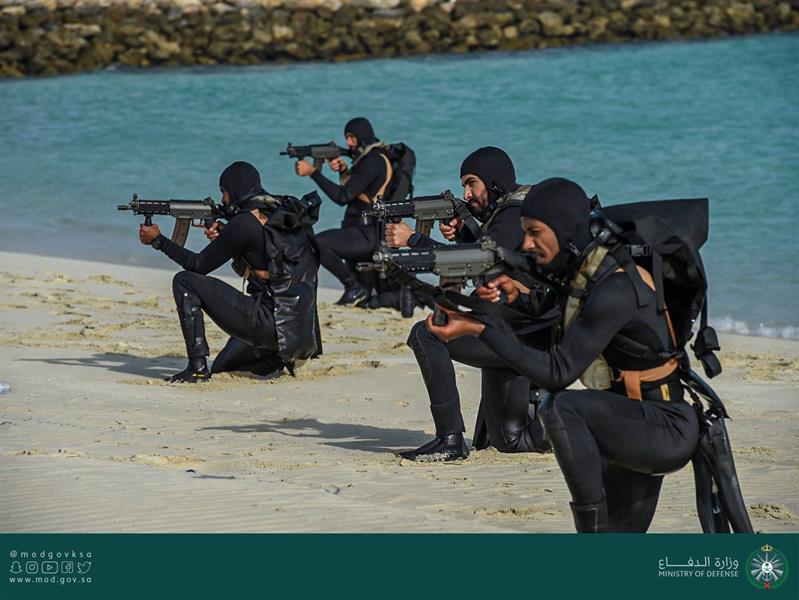 بمشاركة القوات البحرية الملكية والبحرينية.. انطلاق مناورات تمرين "جسر 22"