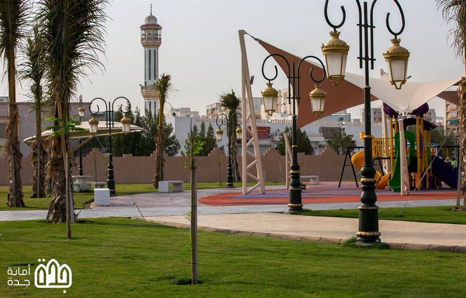 أمين جدة يفتتح حديقة الواحة النسائية جنوب جدة