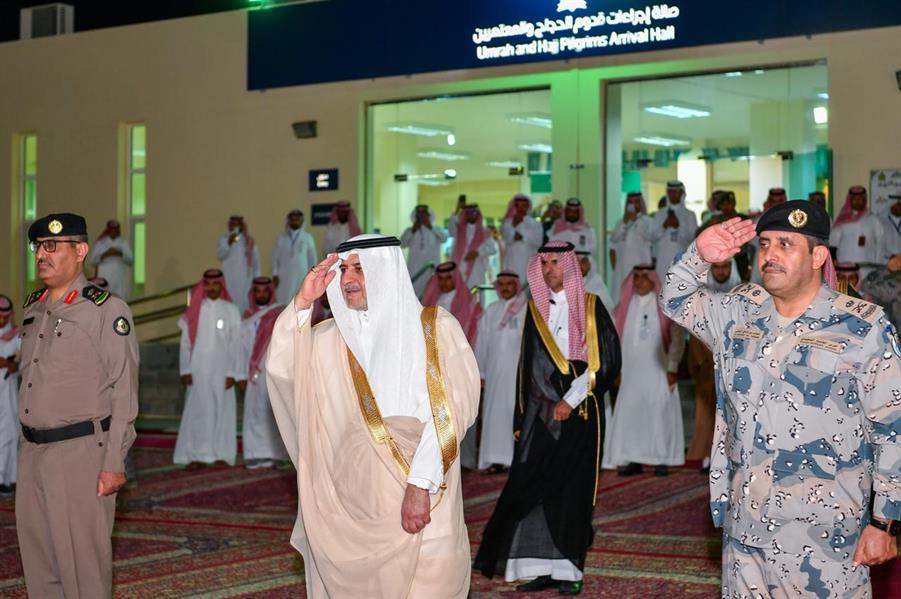 أمير تبوك يزور منفذ حالة عمار أمير تبوك يزور منفذ حالة عمار