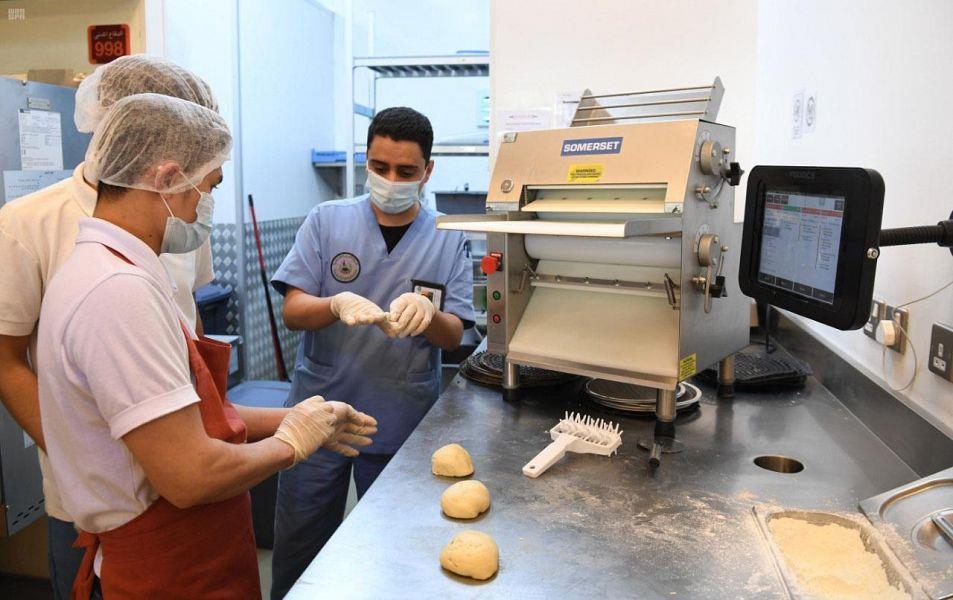 عقوبات بحق 28 منشأة مخالفة للإجراءات الاحترازية بالمدينة المنورة عقوبات بحق 28 منشأة مخالفة للإجراءات الاحترازية بالمدينة المنورة