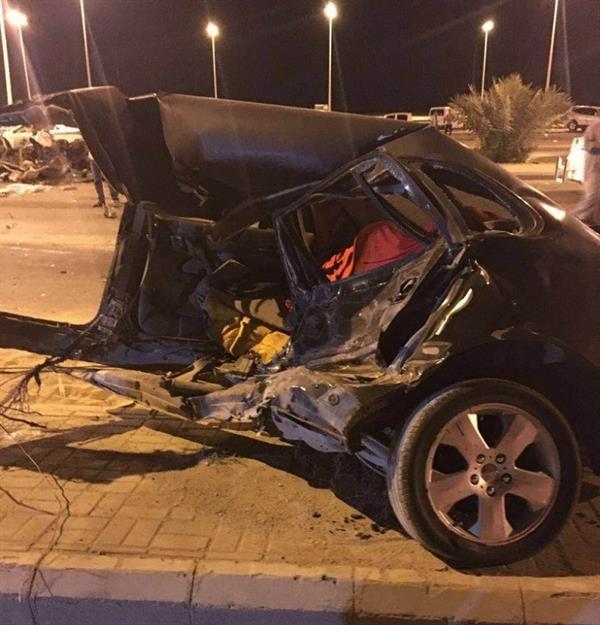 وفاة وإصابة 7 في حادث مروع بين 3 سيارات بحفر الباطن وفاة وإصابة 7 في حادث مروع بين 3 سيارات بحفر الباطن