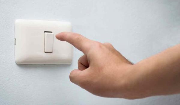 مفتاح الضوء