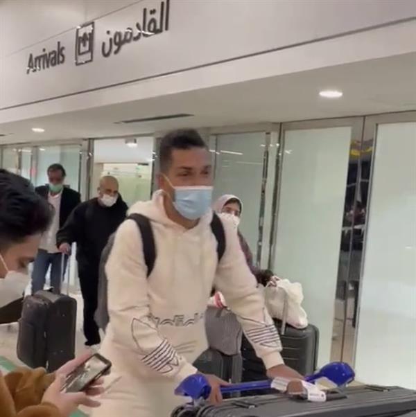 بيتروس يصل المملكة بيتروس يصل المملكة