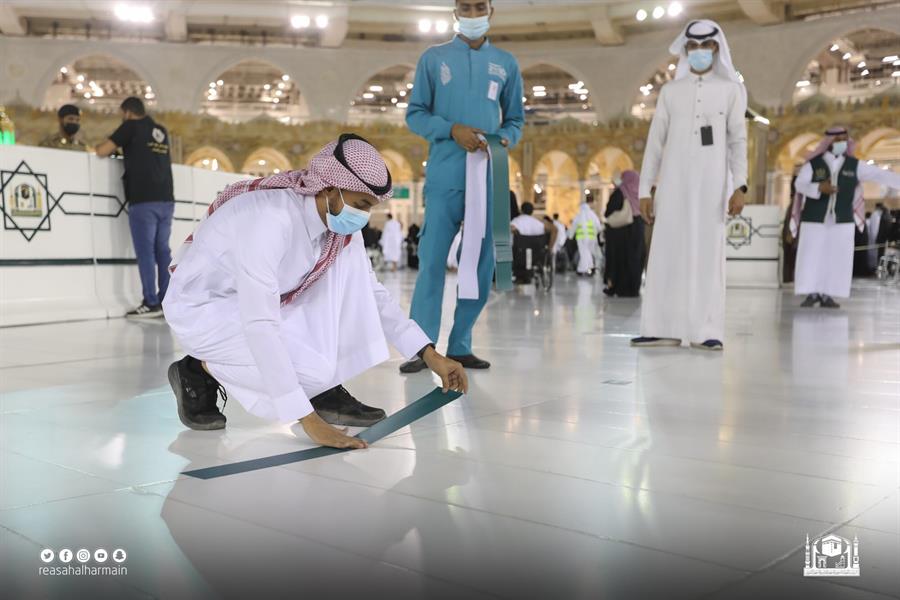 استحداث 25 مساراً جديداً بالمسجد الحرام تزامناً مع زيادة أعداد المعتمرين استحداث 25 مساراً جديداً بالمسجد الحرام تزامناً مع زيادة أعداد المعتمرين