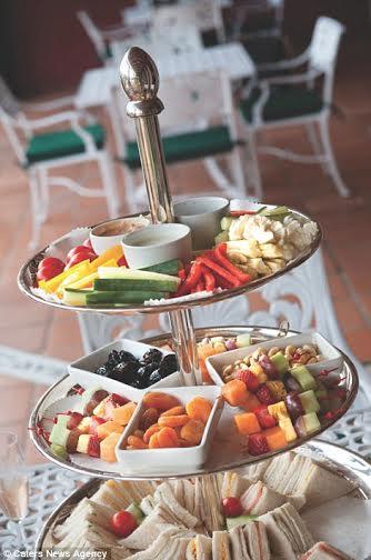 قطار فاخر يقدم رحلات سفاري