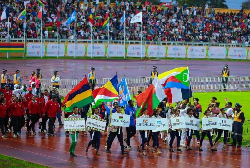 فهد بن جلوي يشهد ختام ألعاب جزر المحيط الهندي