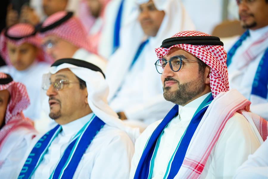 وزير التعليم ونائب وزير الرياضة