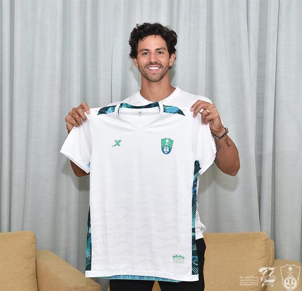  الحارس البرازيلي رينان ريبيرو