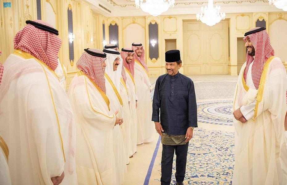 ولي العهد يبحث مع سلطان بروناي سبل تطوير التعاون ولي العهد يبحث مع سلطان بروناي سبل تطوير التعاون