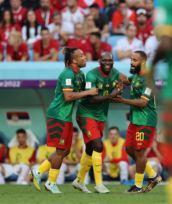 أبوبكر فى مباراة الكاميرون وصربيا أبوبكر فى مباراة الكاميرون وصربيا