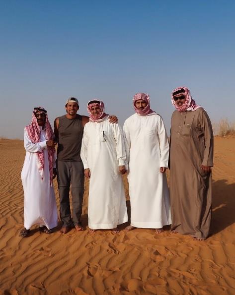 كيف تحدث رحّالة أمريكي عن زيارته للمملكة؟.. ومفاجأة في تقييمه لمهارات القيادة والضيافة