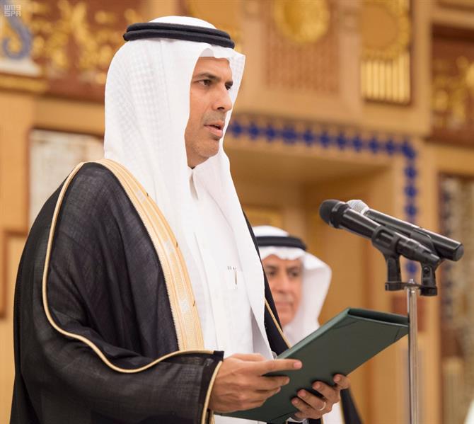 وزيرا الخدمة المدنية والنقل يؤديان القسم أمام خادم الحرمين