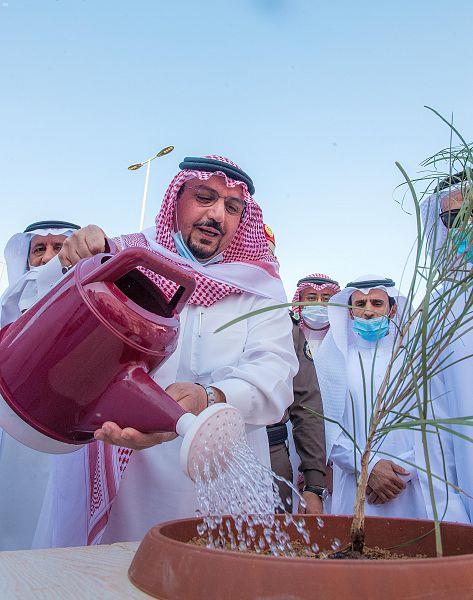 أمير القصيم يدشن عددًا من المشاريع التنموية في محافظة المذنب 