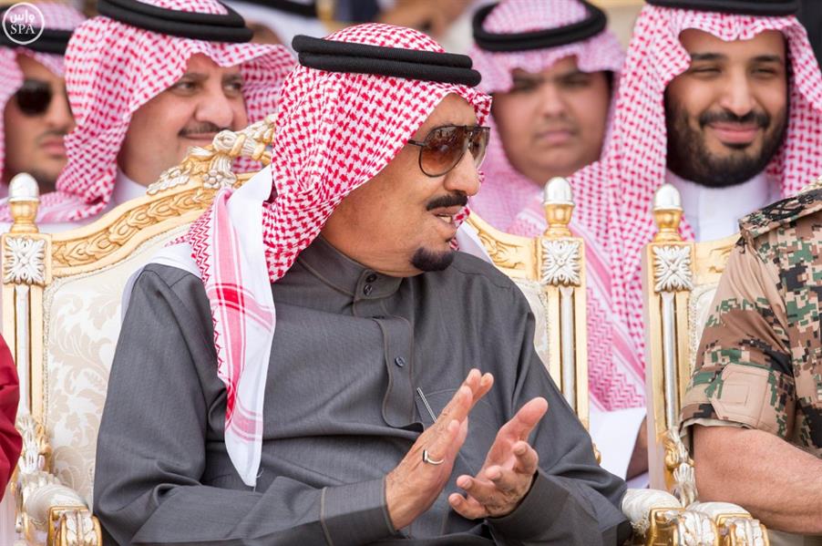 لقطات مميزة من العرض العسكري الختامي لتمرين رعد الشمال