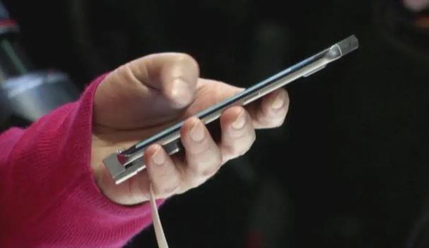 الابتعاد 4ecf23e5-80af-441e-956f-cfc021325102.jpg