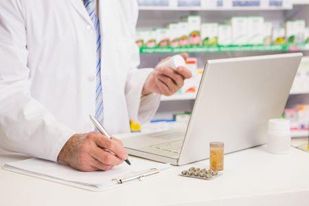 أول اعتماد من الجمعية الأمريكية للصيادلة