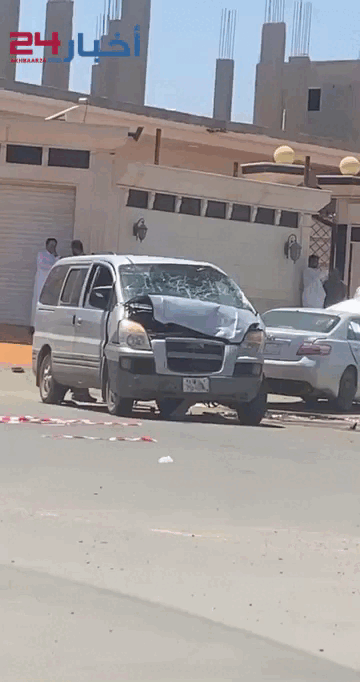 وفاة طالبة وإصابة 12 أخريات في حـادث تصادم أدى إلى انقلاب حافلتهن في تبوك وفاة طالبة وإصابة 12 أخريات في حـادث تصادم أدى إلى انقلاب حافلتهن في تبوك