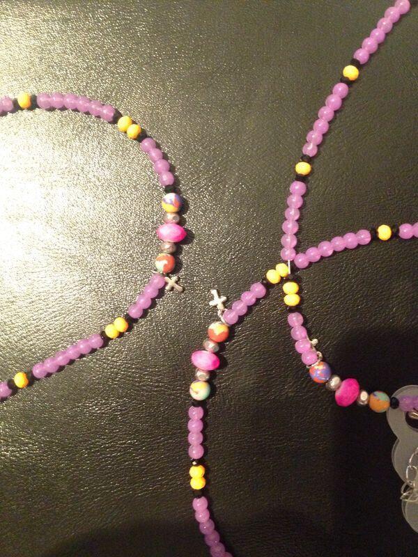  اكسسوارات عليها 