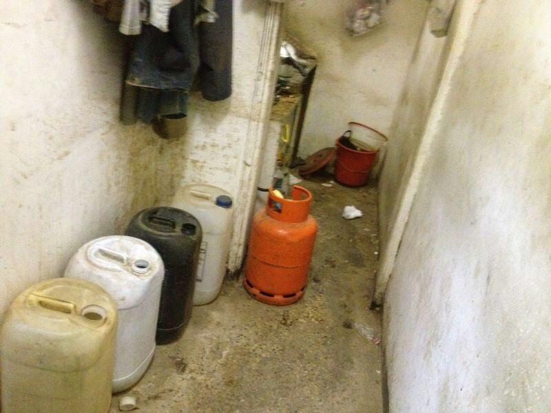 مصنعين للخمور