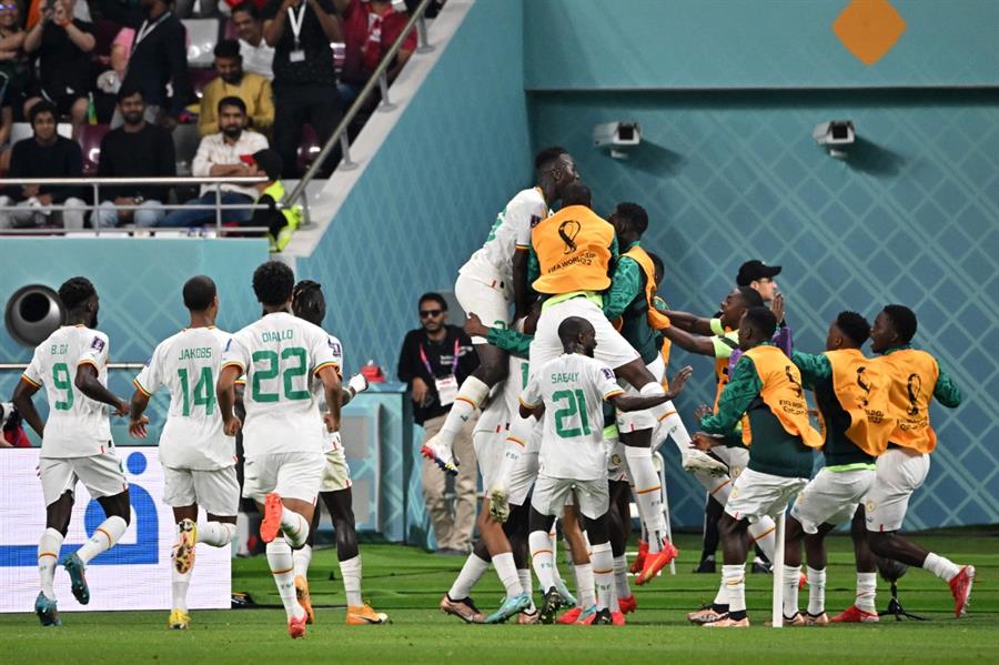 السنغال يخطف بطاقة التأهل لدور الـ 16 بثنائية أمام الإكوادور