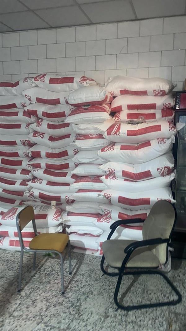 ضبط عمالة وافدة حولت محلاً خالياً بعد حجبه بالستائر إلى معمل لإنتاج 