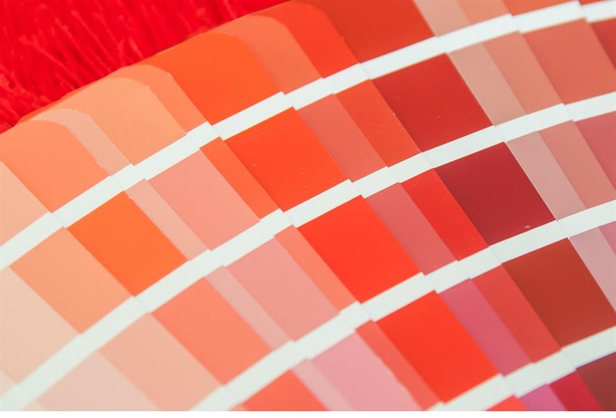  أحمر أو وردي