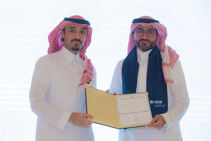 وزير الرياضة يرعى حفل تخرج ماجستير الإدارة الرياضية (صور)