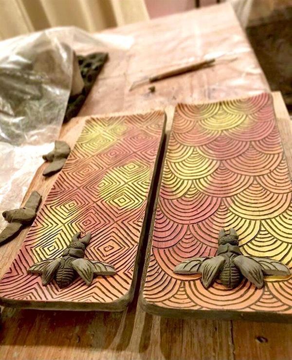 سعودية تبدع في صناعة أكواب الخزف بأشكال غير مألوفة سعودية تبدع في صناعة أكواب الخزف بأشكال غير مألوفة