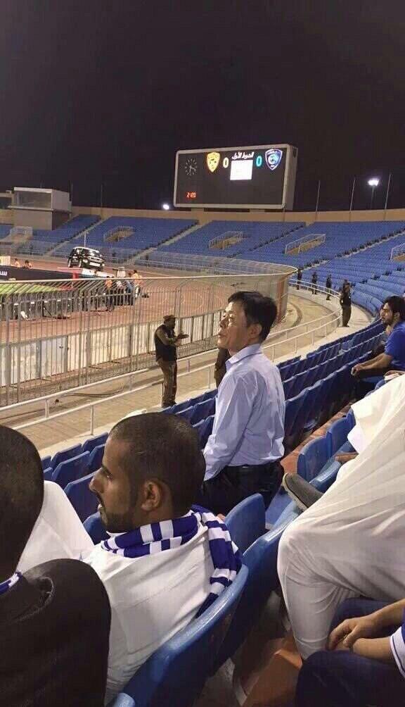 مساعد مدرب غوانزو الصيني يتواجد بلقاء الهلال والقادسية مساعد مدرب غوانزو الصيني يتواجد بلقاء الهلال والقادسية