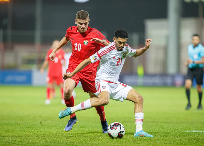 الإمارات تخطف تعادلاً قاتلاً أمام الأردن في كأس العرب تحت 20 عامًا الإمارات تخطف تعادلاً قاتلاً أمام الأردن في كأس العرب تحت 20 عامًا