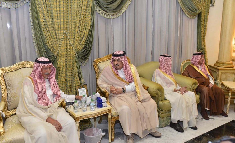 أبناء الأمير مشعل بن عبدالعزيز يستقبلون المعزين من داخل المملكة وخارجها