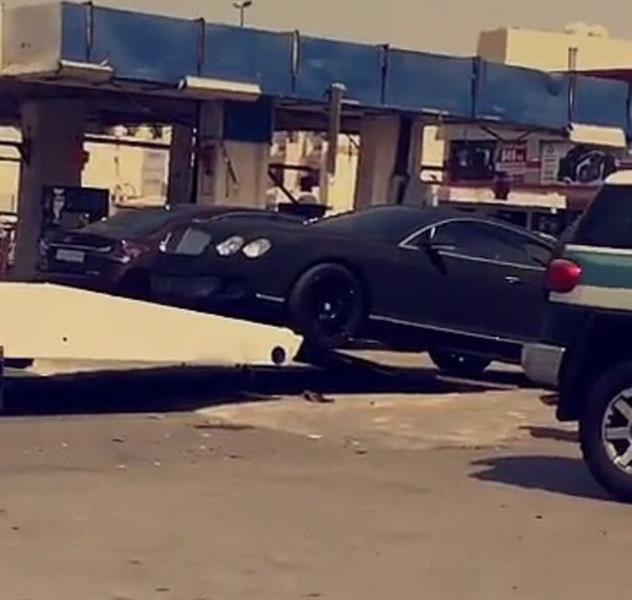 بالصور.. مرور جدة يحجز هدية 