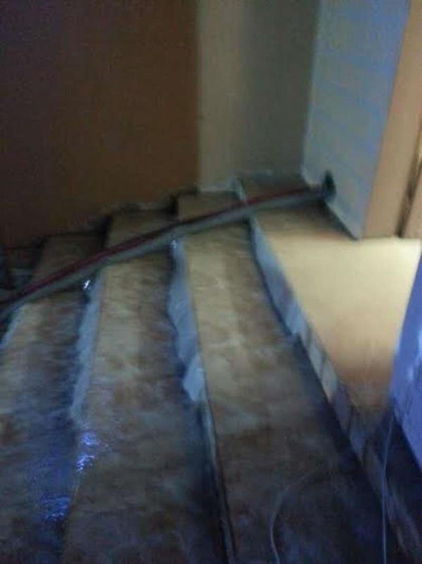 ضبط مصنعين للخمور في وادي نعمان بمكة ضبط مصنعين للخمور في وادي نعمان بمكة