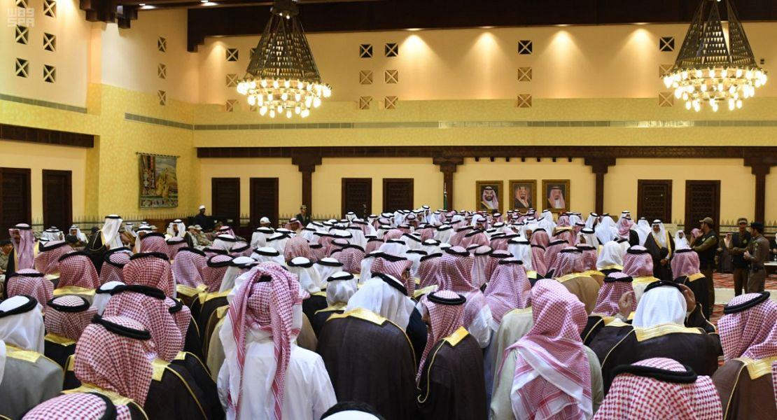 أمير عسير يتلقى التعازي من أهالي المنطقة في وفاة الأمير بندر بن خالد