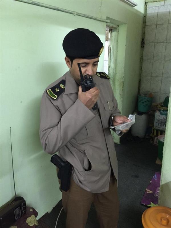 حملة أمنية تطوق منازل بـ4 أحياء وتضبط 30 مجهولاً بالطائف