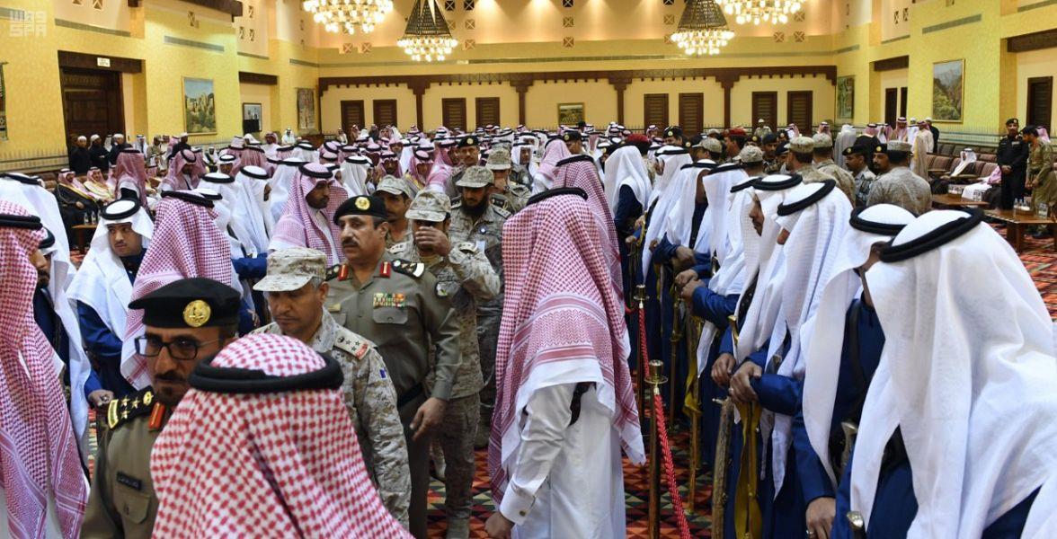 أمير عسير يتلقى التعازي من أهالي المنطقة في وفاة الأمير بندر بن خالد
