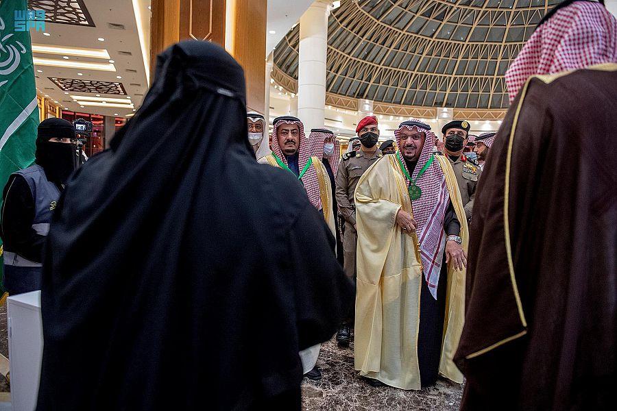 أمير القصيم يدعو مؤسسات القطاع الخاص لتقديم عروض وخصومات للمتطوعين والمتطوعات  