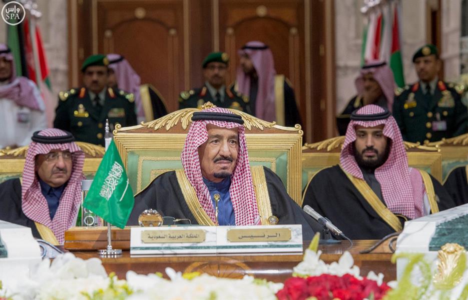 خادم الحرمين في افتتاح القمة الخليجية: مواطنونا يتطلعون لإنجازات تمس حياتهم وترقى لمستوى طموحاتهم (فيديو) خادم الحرمين في افتتاح القمة الخليجية: مواطنونا يتطلعون لإنجازات تمس حياتهم وترقى لمستوى طموحاتهم (فيديو)