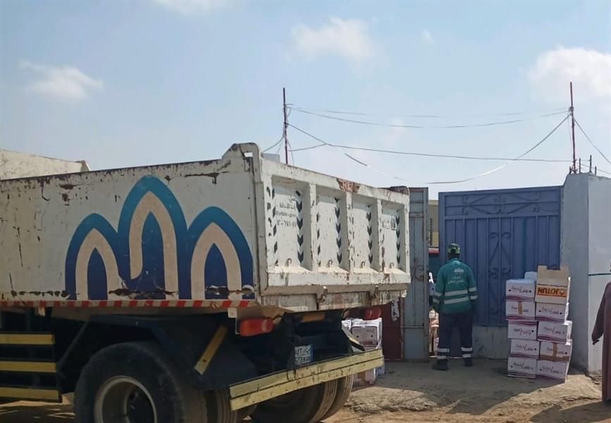 أمانة جدة تضبط موقعا عشوائيا لتخزين الملابس في حي القوزين أمانة جدة تضبط موقعا عشوائيا لتخزين الملابس في حي القوزين