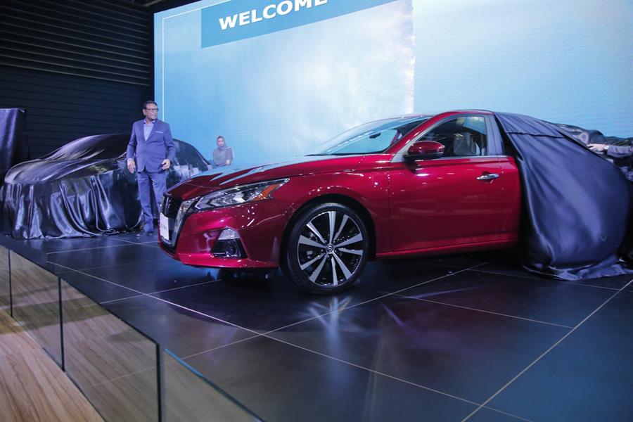 السيارة السيارة