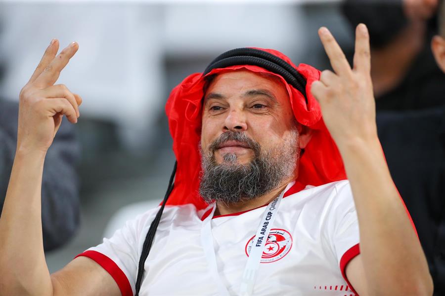 تونس تحجز بطاقة الصعود الأولى لنصف نهائي كأس العرب على حساب عمان